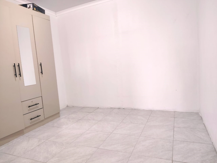 To Let 1 Bedroom Property for Rent in Rustdal Western Cape